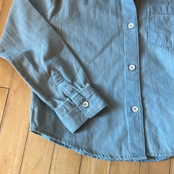 Cat & Jack. Jean button down. Size small - Picture 2 of 2